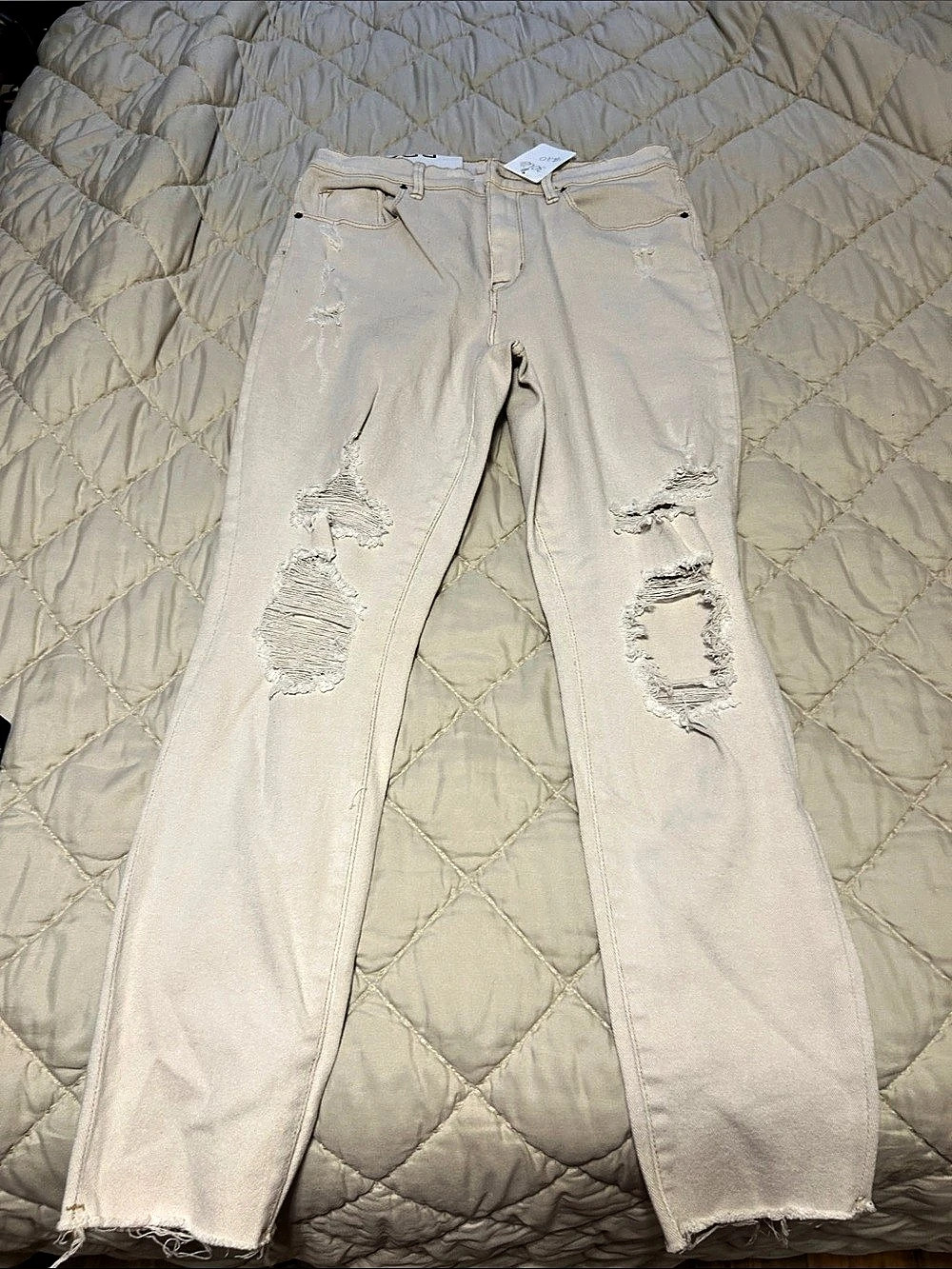 BDG Distressed Skinny Jeans in Cream Waist 30